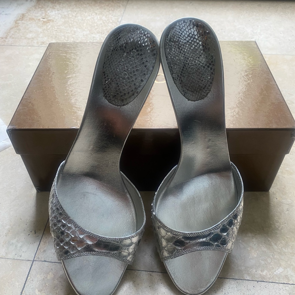 Gorgeous Gucci Python Silver Sandals